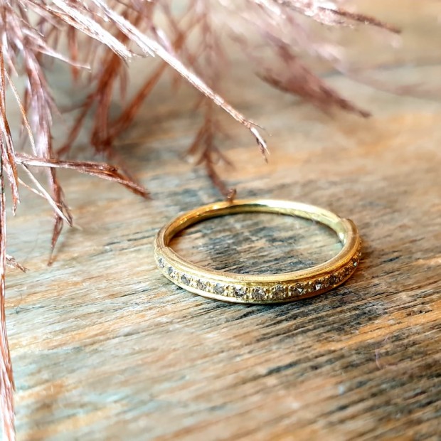 5 Octobre žiedas su deimantais 